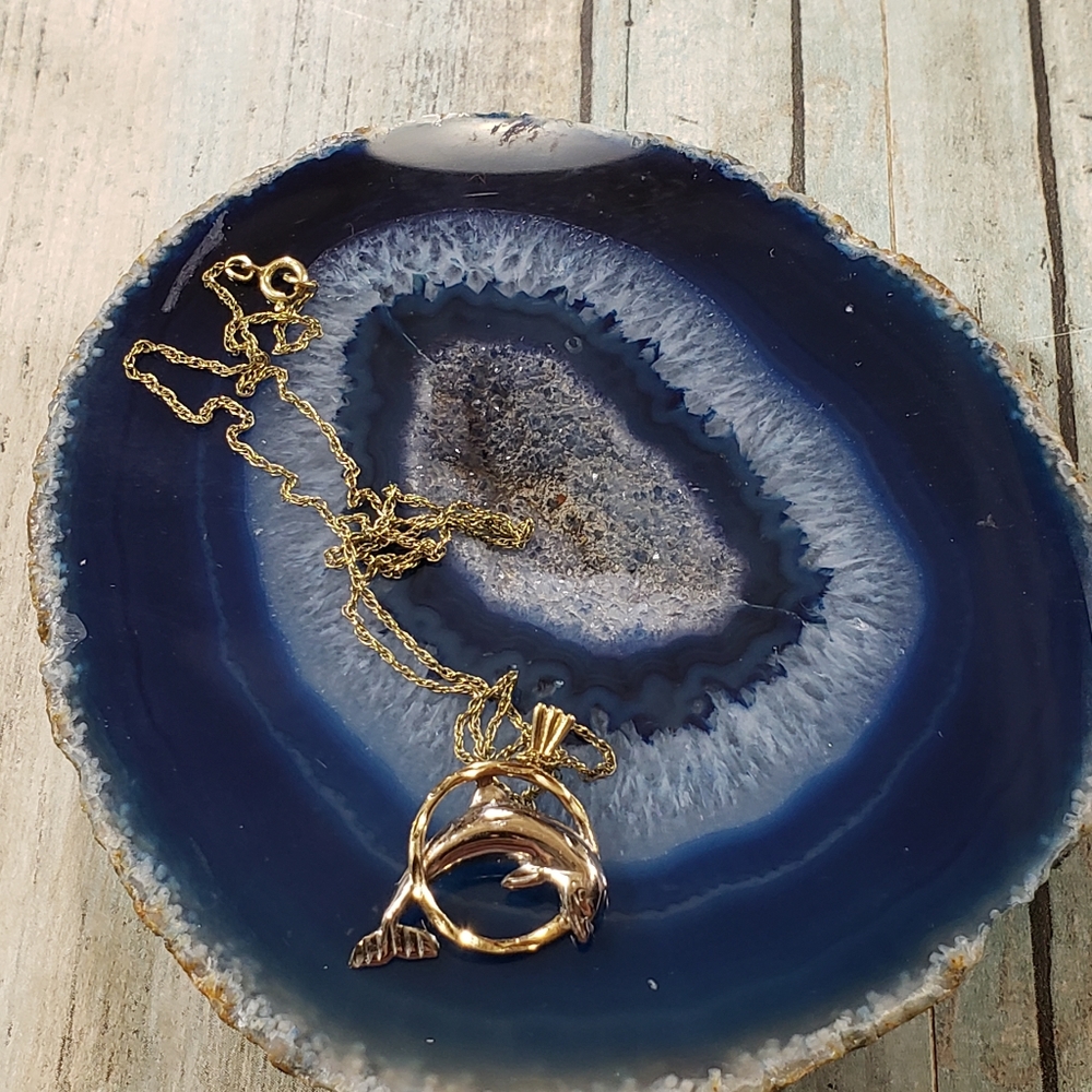 Dolphin Pendant Necklace. - Picture 1 of 11